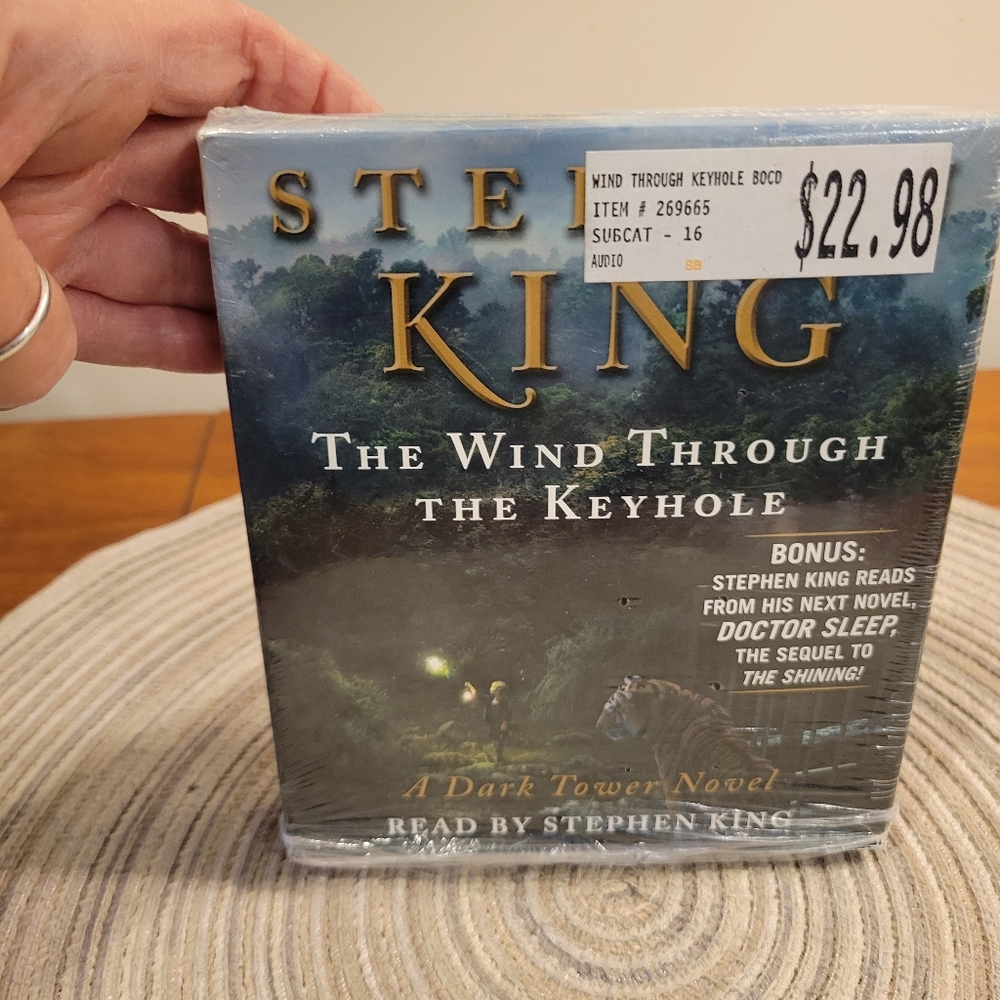 🎫EUC~ STEPHEN KING "The Wind Through the Keyhole"-  Audio CD (10 DISCS)